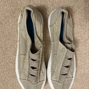 Blowfish Tan Slip-On Sneakers